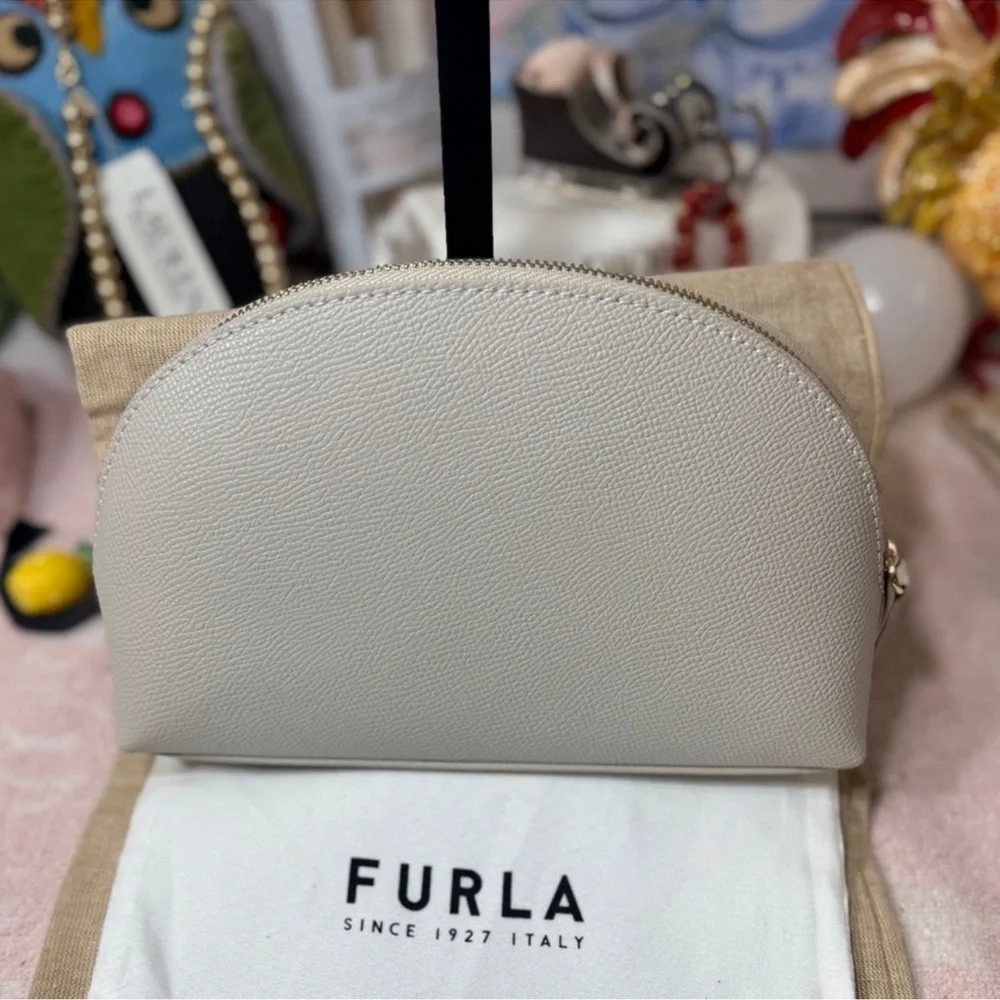 FURLA Classic Large Leather Cosmetic Case Pouch in Taupe Grey Luxury $198 NWOT